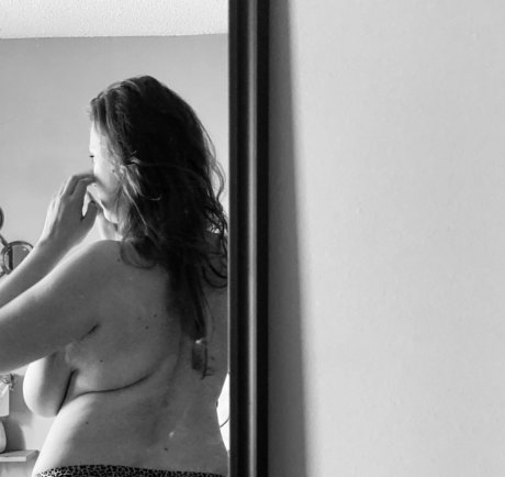 Ivie Walker onlyfans pictures