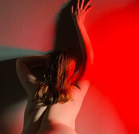 Ivie Walker nude onlyfans leaked