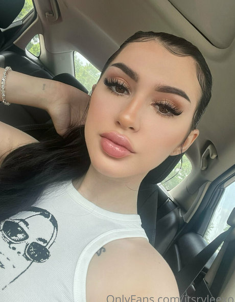 itsazaleaxo onlyfans keak