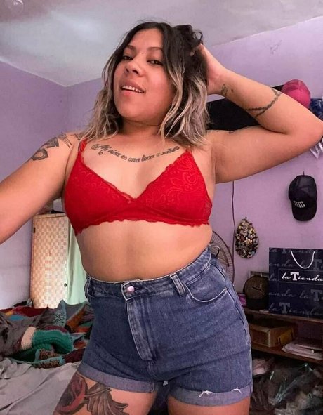 crysttaal 30 nudes onlyfans leaked