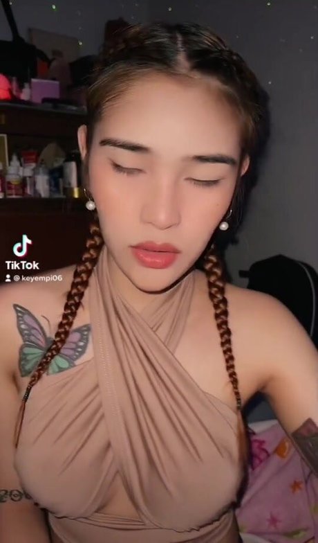 Babygirl chesca onlyfans pics