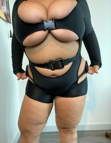 aintnowifeyxoxo onlyfans photo