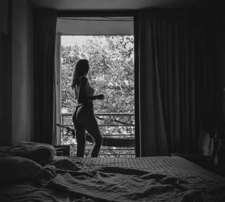 estefanylove onlyfans striptease