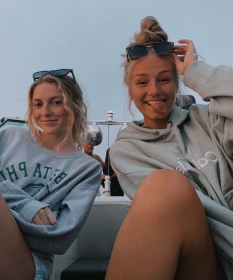 Hannah Alyssa Woods nude only fans