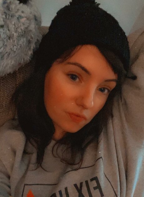 Maisey Brooks Profile image