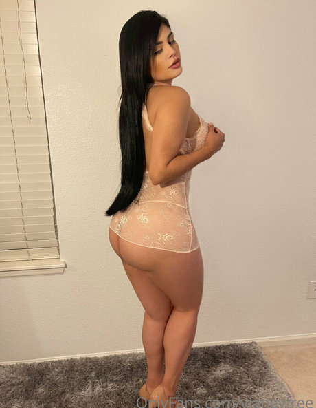 vianeyfree porn onlyfans leaks