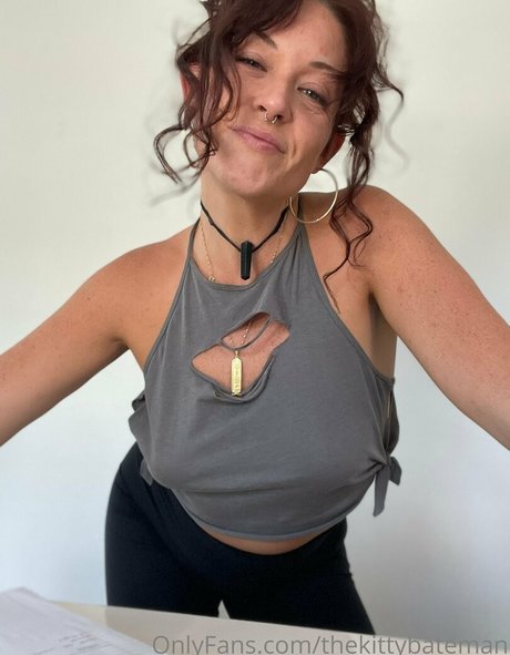 thekittybateman onlyfans naked
