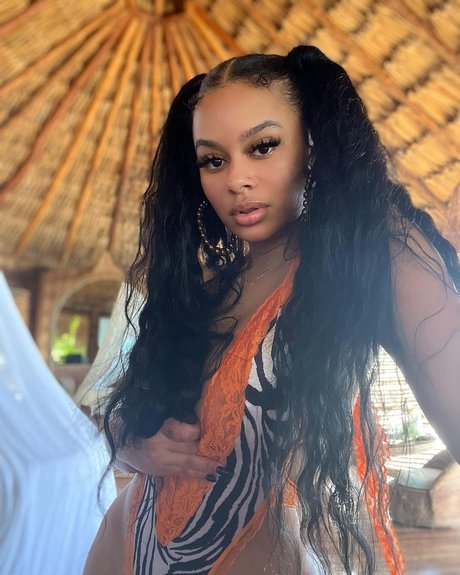 Winny Munhoz onlyfans leaked free