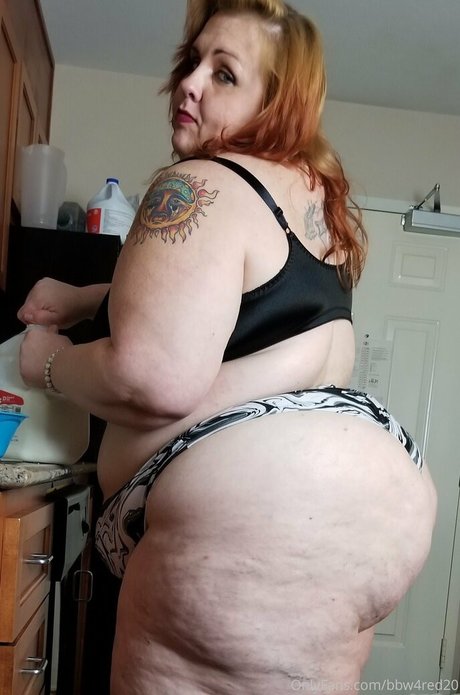 bbw4red20 onlyfans leak ass