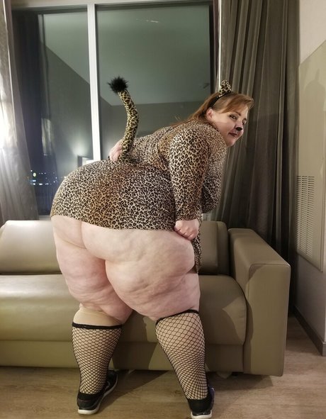 bbw4red20 onlyfans leajs