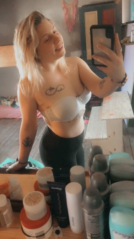 kayy lovee free onlyfans