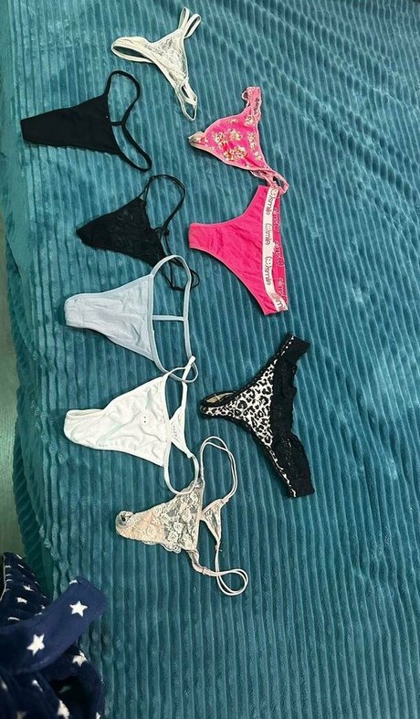 janiss oficial is on onlyfans