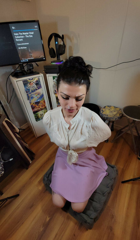 Anyalikestosuck onlyfans leaked porn