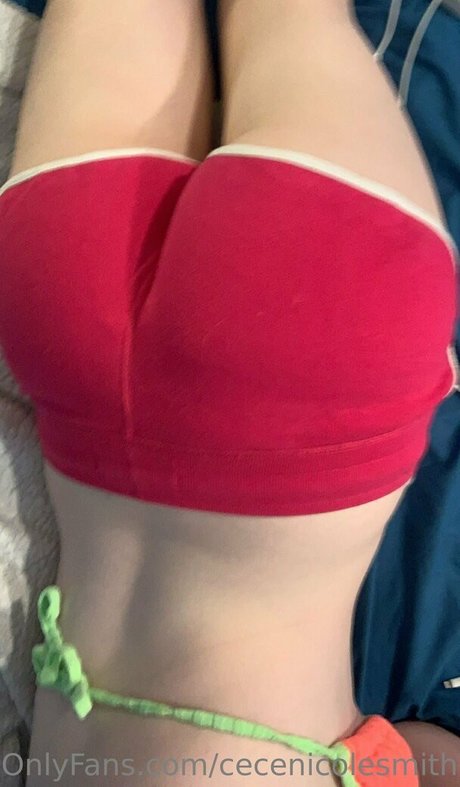 cecenicolesmith onlyfans strip