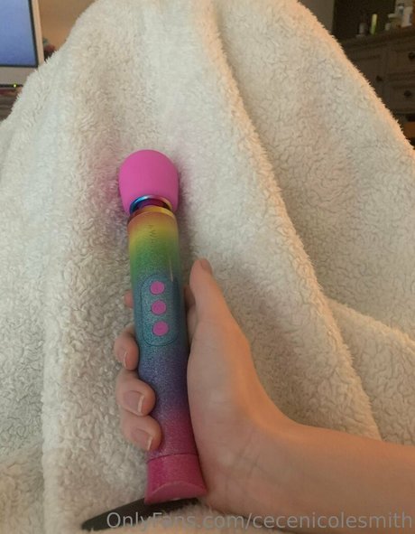 cecenicolesmith onlyfans star