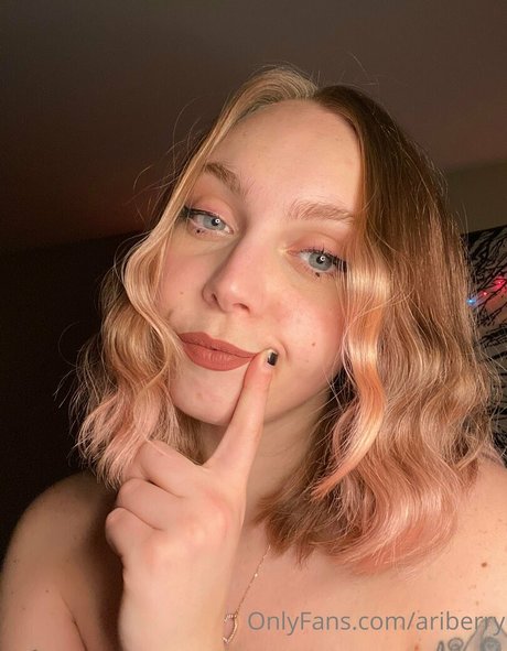 ariberry onlyfans leaj