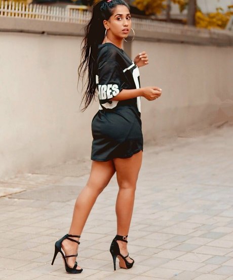 scarlettmrose onlyfans creator