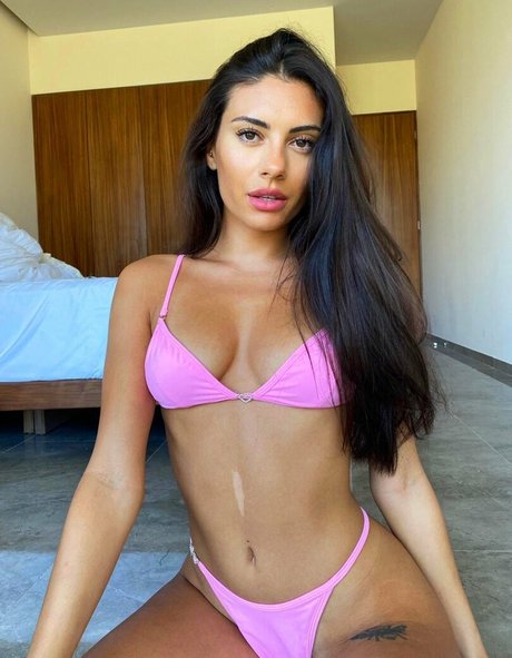 Delilah Allers onlyfans public photos