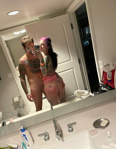 Strawberrysquirtcake onlyfans naked leaked