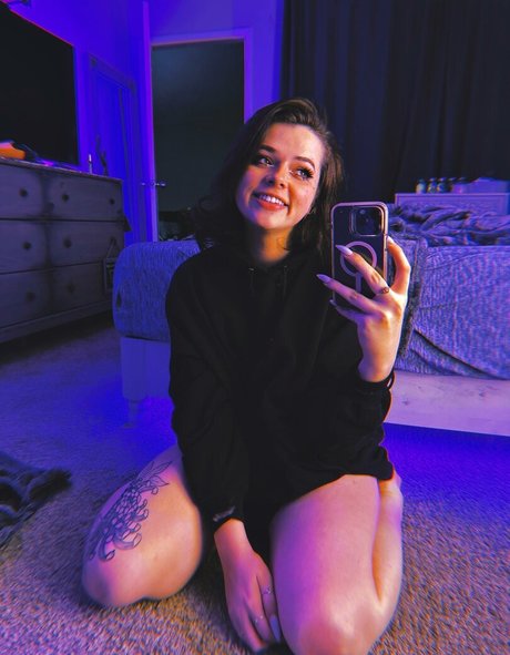 cailythecat onlyfans strip tease