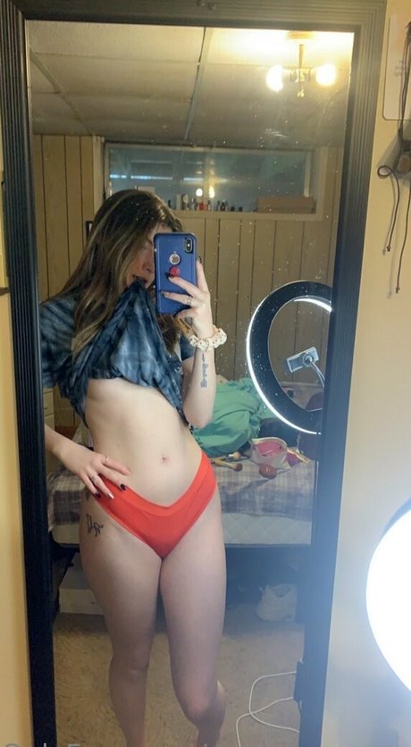 emma creams onlyfans public photos