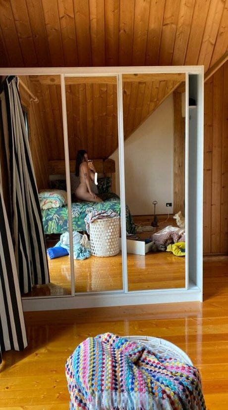 Lotti Loka onlyfans sex tape