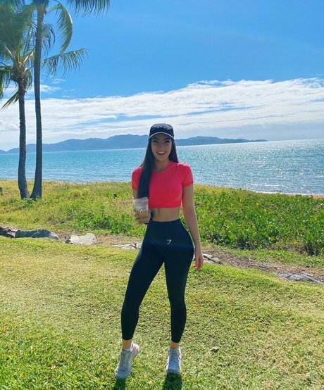 Molly Shield onlyfans naked porn