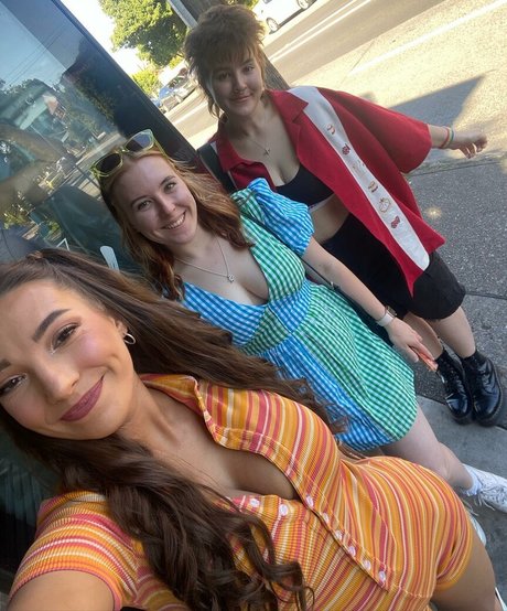 Molly Shield ass onlyfans