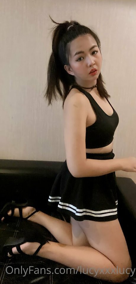 lucyxxxlucy onlyfans sex leaks