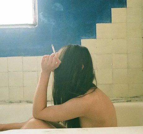 mirror selfie onlyfans art naked image