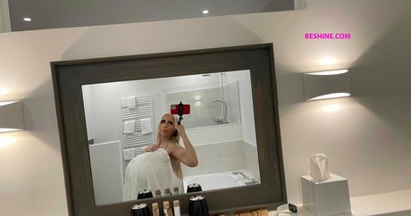 hairy teen pussy onlyfans top visual