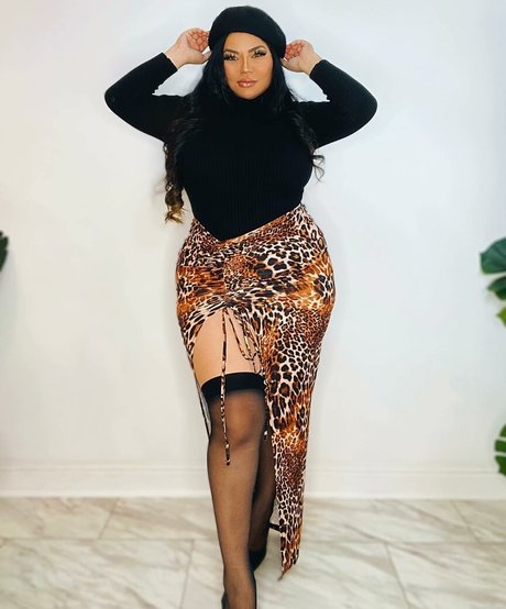 Mizuki Brown onlyfans naked pics