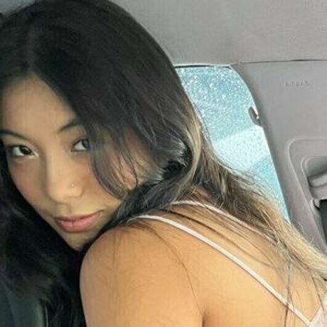 kaleismyworld onlyfans nude leaks