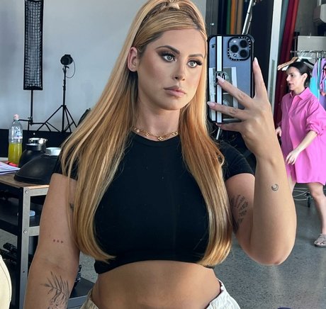 Ariella Nyssa onlyfans nsfw