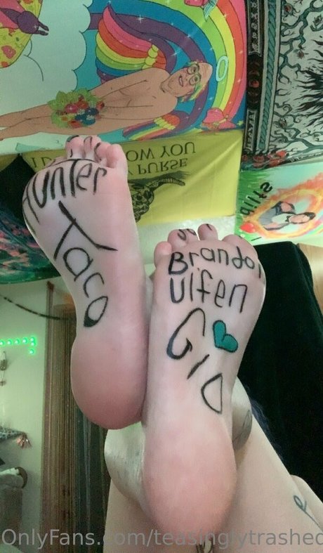 teasinglytrashed onlyfans free content