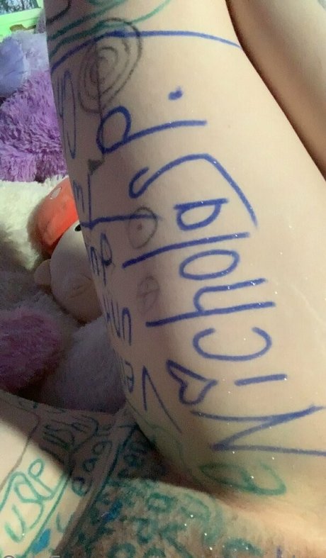 teasinglytrashed onlyfans strip