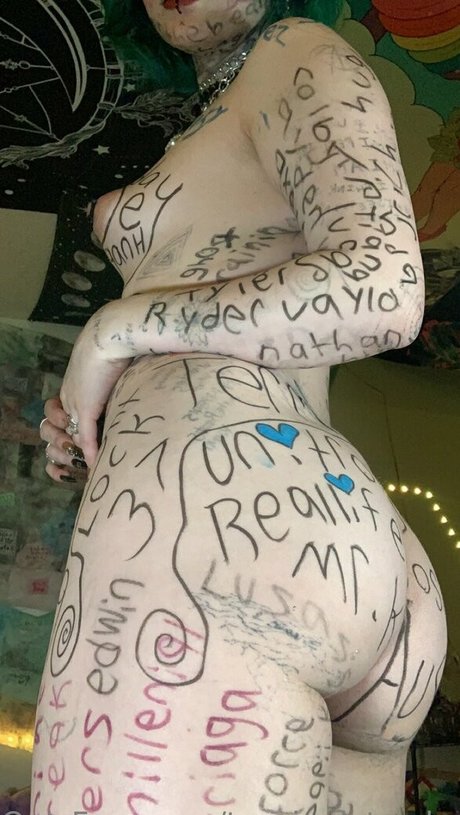 babe brunette onlyfans xxx picture