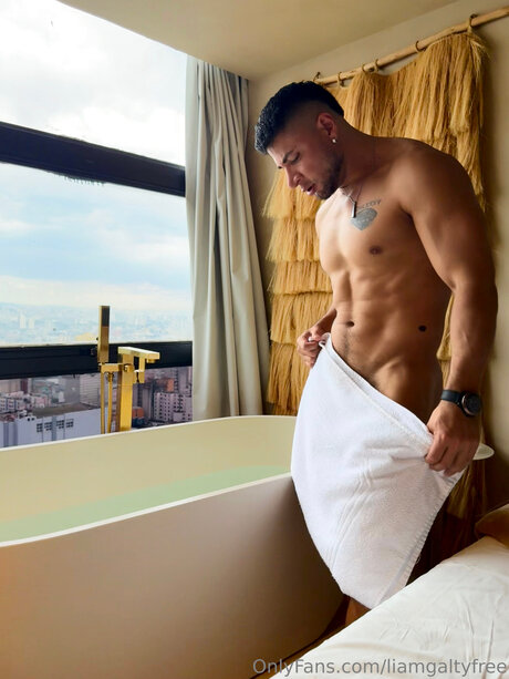 liamgaltyfree onlyfans ass