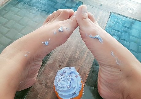 zafiro feet18 onlyfans leak nude