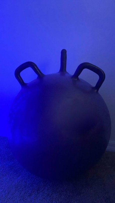 peachywhisperingfree nude only fans