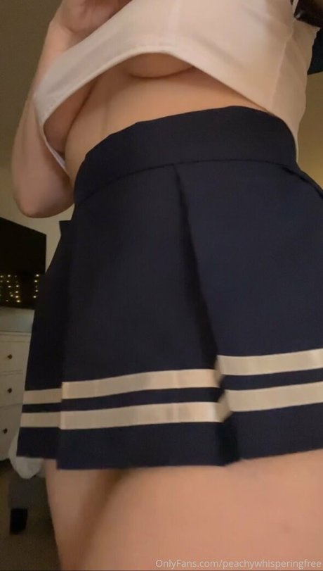 peachywhisperingfree onlyfans leaked photos