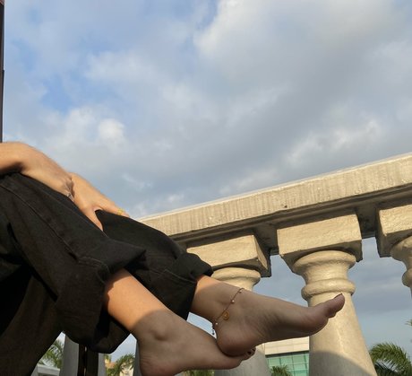 Hannah Rob  portrait