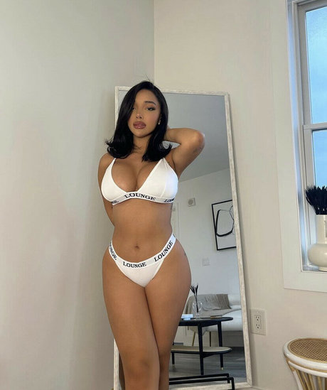 Kiara Marie onlyfans leak porn