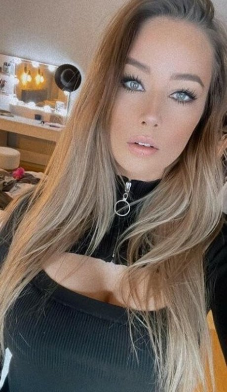 lizzzyfox onlyfans naked leaks