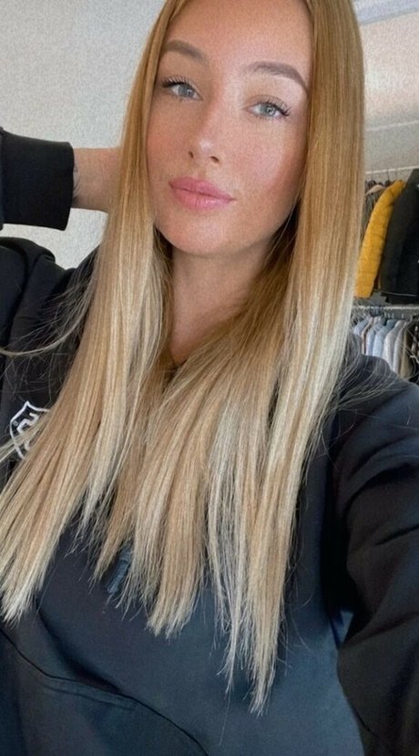 lizzzyfox onlyfans leaks