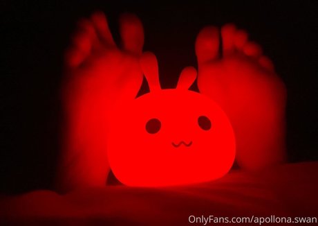 apollona swan nude onlyfans
