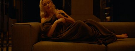 Maika Monroe onlyfans full