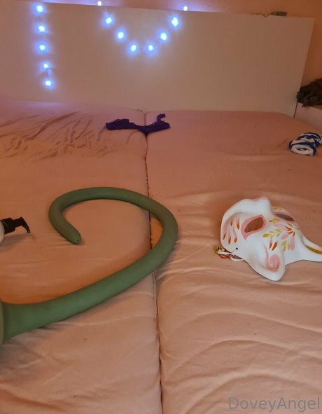 doveyangel only fans pictures