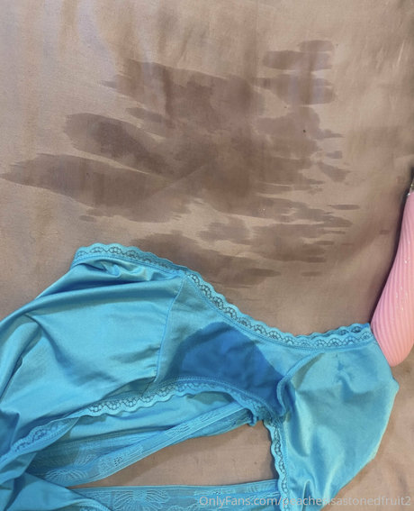 peachesisastonedfruit2 onlyfans naked porn