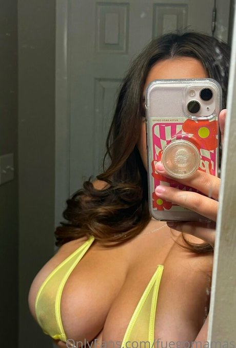 fuegomamas onlyfans pics